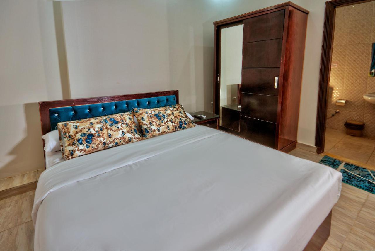 Tut Pyramids View Hotel Kafrat al Jabal Exterior foto