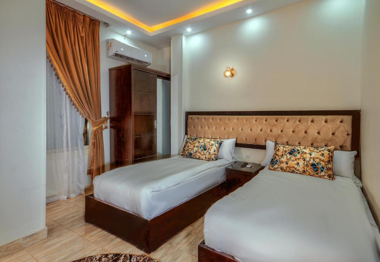 Tut Pyramids View Hotel Kafrat al Jabal Exterior foto