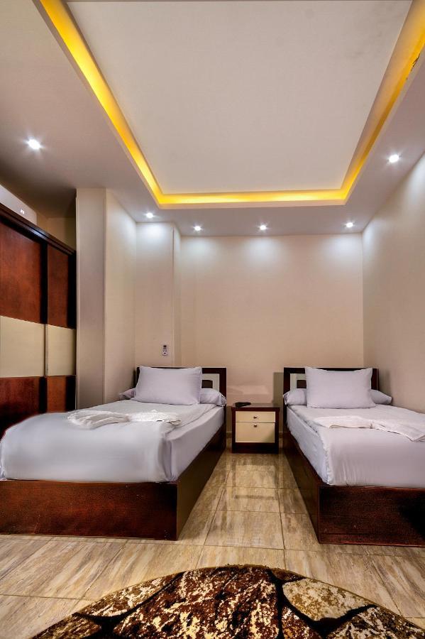 Tut Pyramids View Hotel Kafrat al Jabal Exterior foto