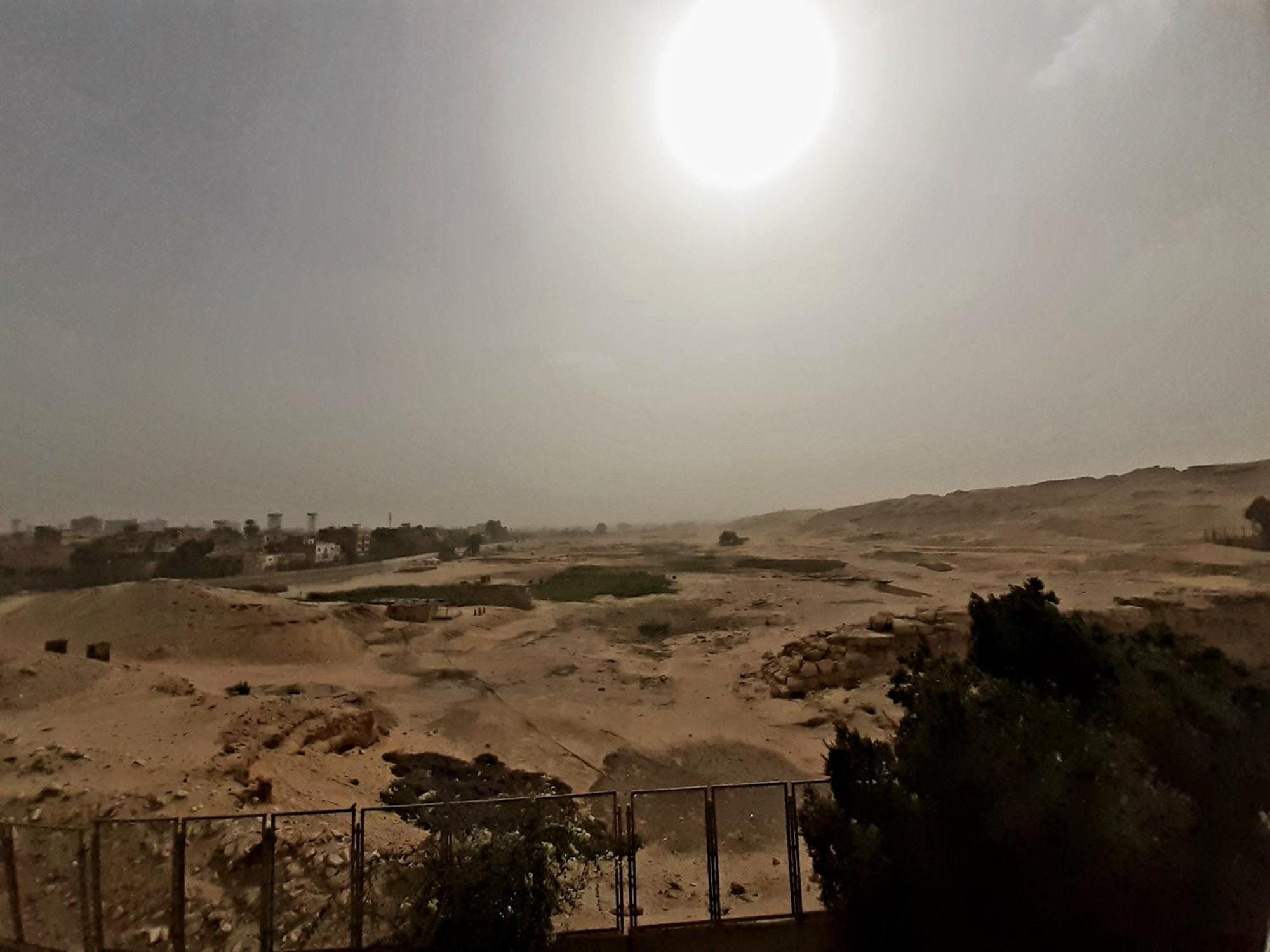 Tut Pyramids View Hotel Kafrat al Jabal Exterior foto
